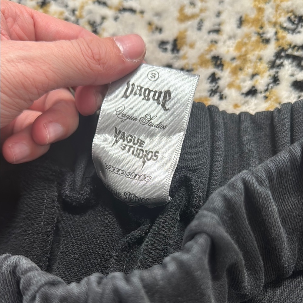 Black Elastic Waist Joggers with Raw Hem - Picture 2 of 4